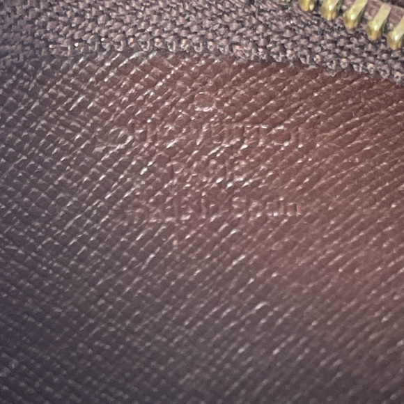 Louis Vuitton Damier Ebene key pouch - Picture 11 of 13